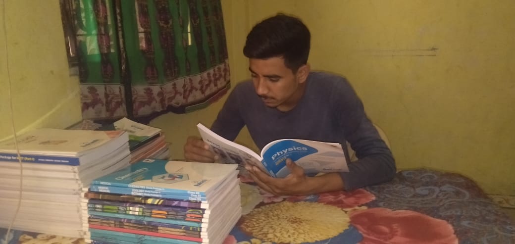 मध्य प्रदेश : डॉक्टर बनने के सपने को पूरा करने के लिए कई बाधाओं को पार किया नीलेश रघुवंशी ने