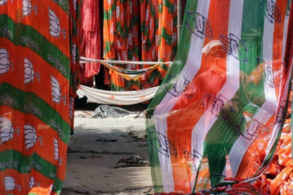 उत्तराखंड चुनाव में भाजपा और कांग्रेस के बीच देखा जा सकता है कड़ा मुकाबला