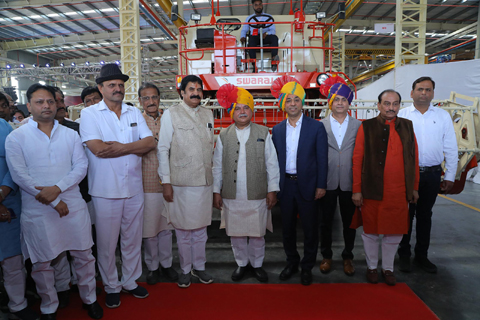 महिंद्रा ने पीथमपुर में पहले डेडिकेटेड फार्म मशीनरी प्लांट का उद्घाटन किया