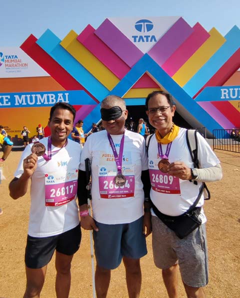 Visually-impaired runner, Mohammed Asif completes 21 kms at the Mumbai Marathon supported by Blive !