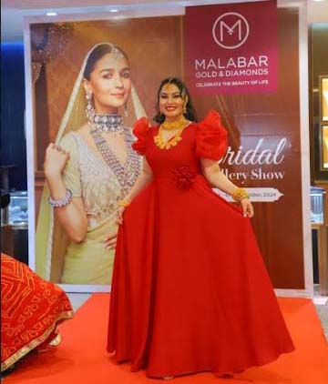 Malabar Gold and Diamonds jewellery : अभिनेत्री सारिका दीक्षित ने ब्राइडल ज्वेलरी मालाबार गोल्ड एंड डायमंड पहन कर किया रैंप वॉक