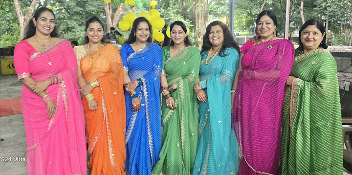 Madhya Pradesh: सिल्वर स्प्रिंग सोसायटी में हरियाली तीज पर ‘लहरियां’ की छटा