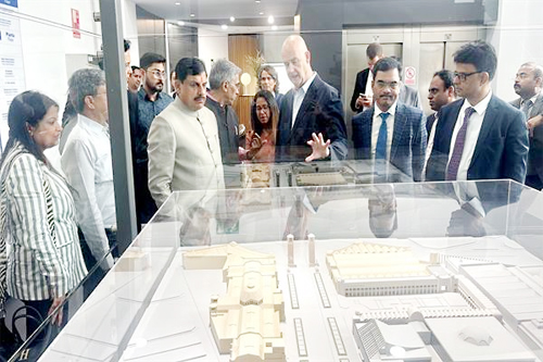 मुख्यमंत्री डॉ. मोहन यादव  ने ‘फीरा दे, बार्सिलोना मेले में देखा स्पेन के स्मार्ट नगर का माडल