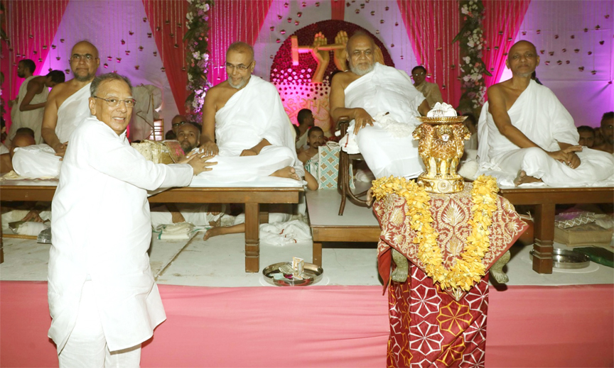 For the First Time in Maharashtra, 59 Mumukshus Receive Auspicious Jain Diksha Muhurat; Over 5,000 Devotees Attend