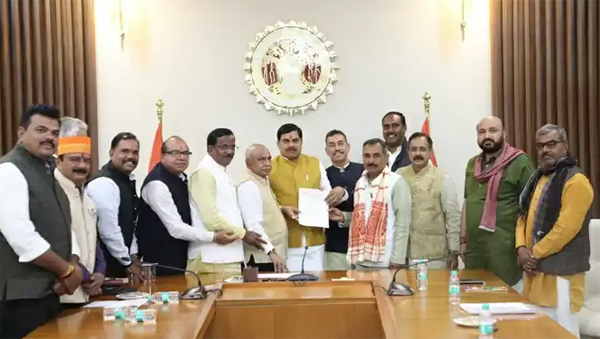 मप्र सरकार का सिंहस्थ पर बड़ा फैसला: किसानों के सम्मान में लैंड पूलिंग योजना रद्द, मुख्यमंत्री मोहन यादव ने किसानों की मांगों को दिया सम्मान