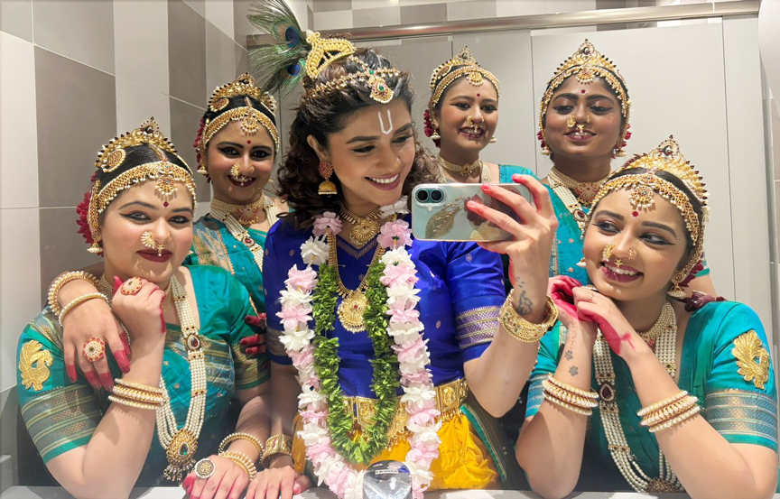 “Sambhavami Yuge Yuge” resounded with thunderous applause and whistles at its very first show in Dubai!