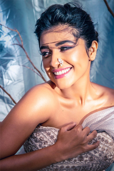 It’s finalized that on this day, actress and dancer Sanskruti Balgude’s “Sambhavami Yuge Yuge” will have its first-ever show!