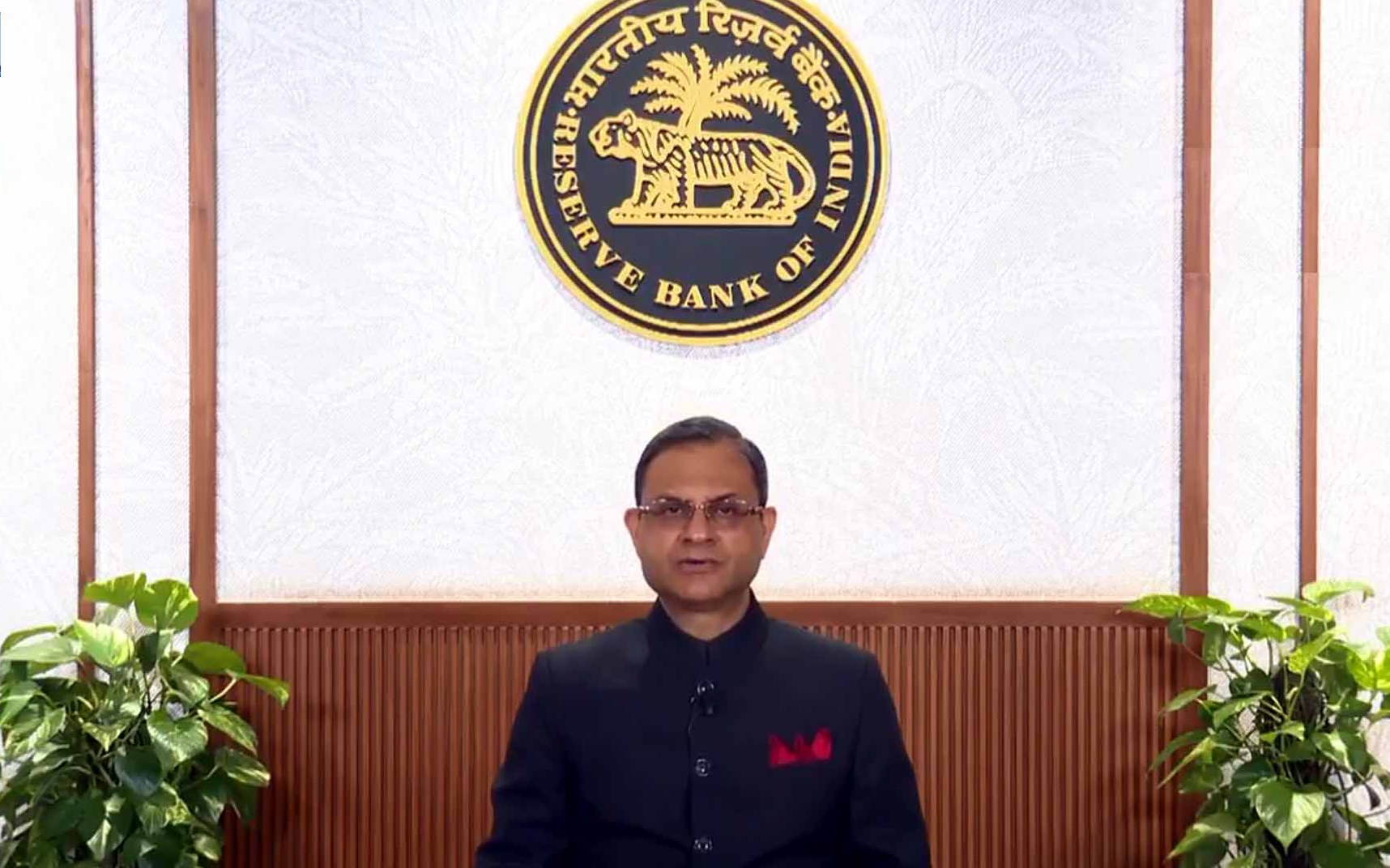 आरबीआई ने ब्याज दर 25 बेसिस पॉइंट घटाकर 5.25 फीसदी की