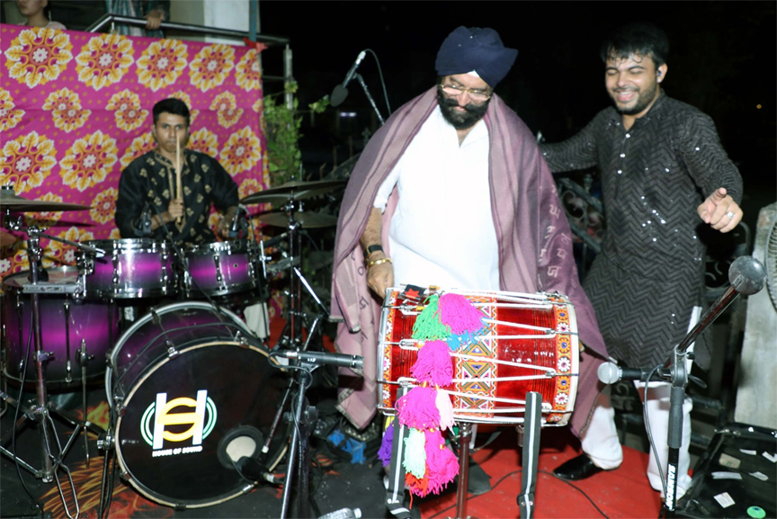 Mumbai’s Largest Public Lohri Celebration Marks 24 Years of Cultural Legacy at 4 Bungalows