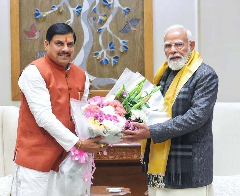 PM मोदी से मध्य प्रदेश के सीएम ने की मुलाकात, सरकार की उपलब्धियों की दी जानकारी